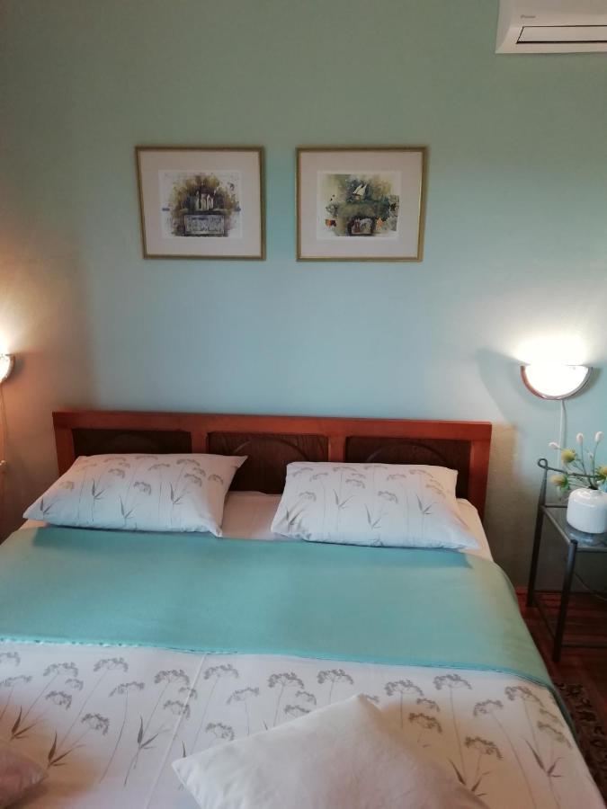 Near Beach - Apartments Marica Rovinj Exterior foto