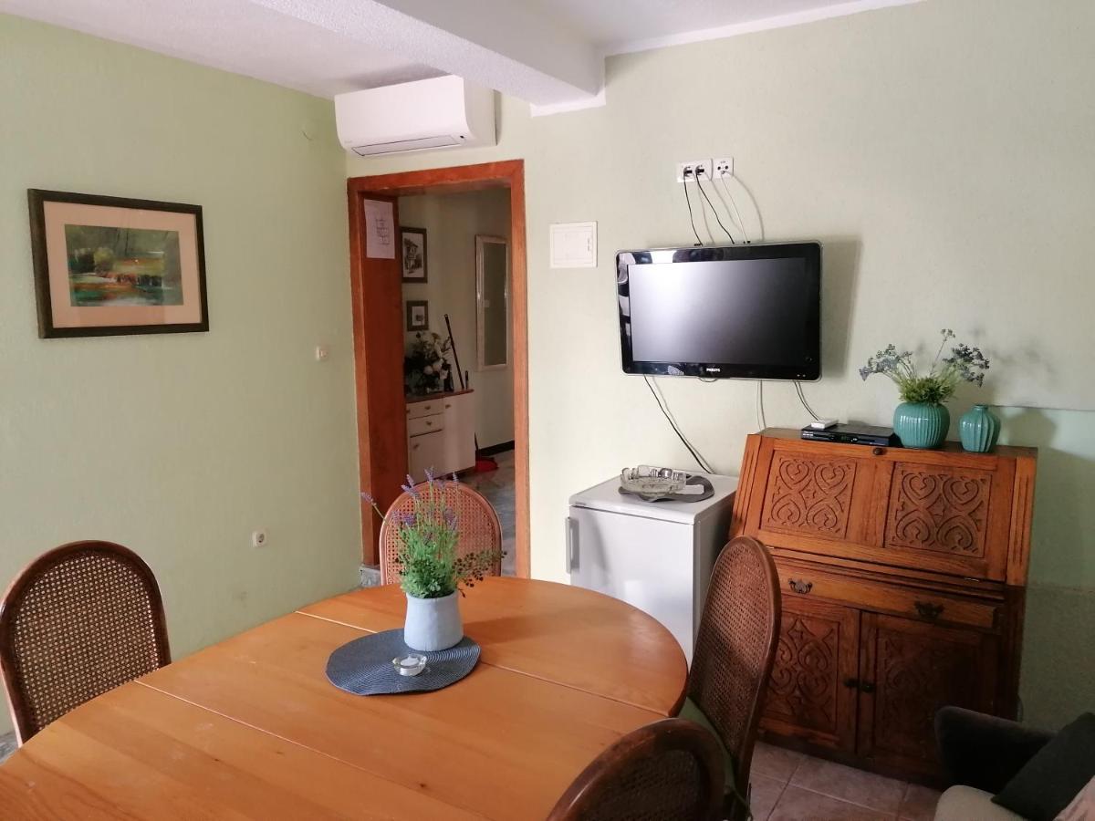 Near Beach - Apartments Marica Rovinj Exterior foto